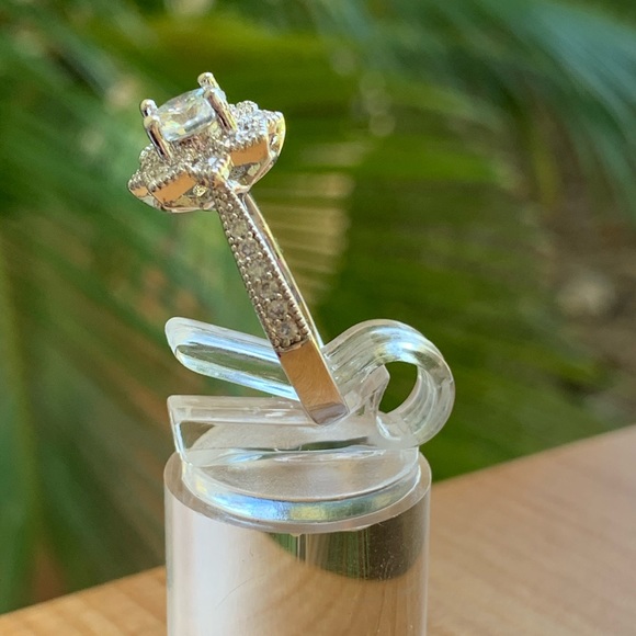 925 Silver Wedding Engagement Ring White Sapphire - Picture 3 of 12